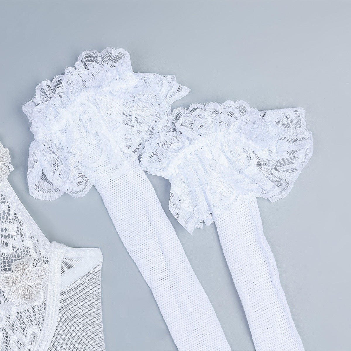 Élise Dentelle Garter Lingerie Set